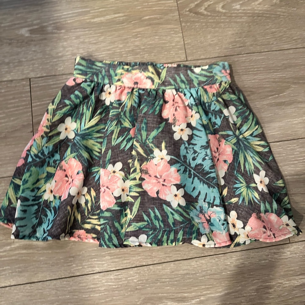 Xhilaration Floral Skirt